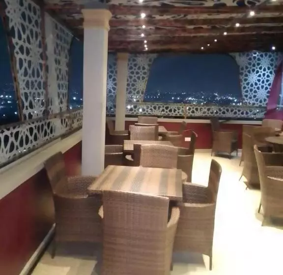تختخواب و صبحانه Blue Terrace Residence