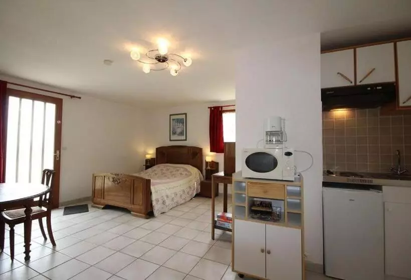 ベッドアンドブレックファースト Chez Marie Anne