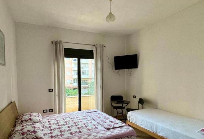 مبيت وإفطار Mar