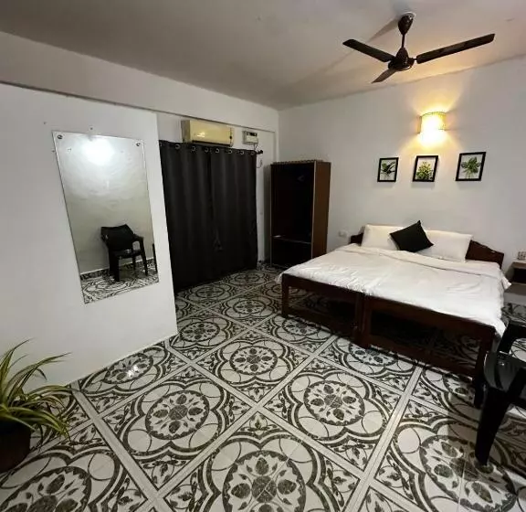 Coco Garden  04 Minutes To Calangute Beach