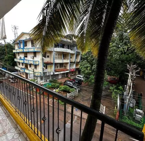 Coco Garden  04 Minutes To Calangute Beach