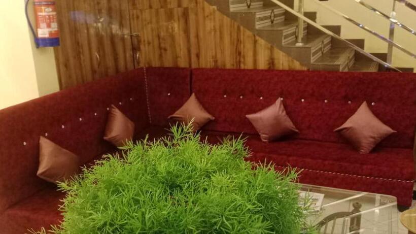 Hill Mountain Hotel And Restraunt