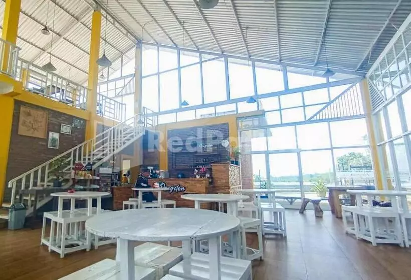 Hotelli Glamping Pengilon Edupark Mitra Reddoorz