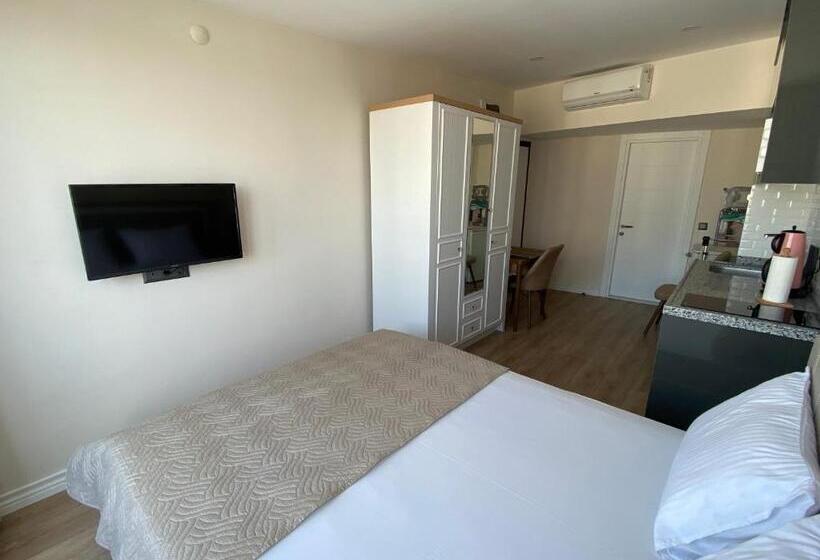 هتل Royal Homes 704