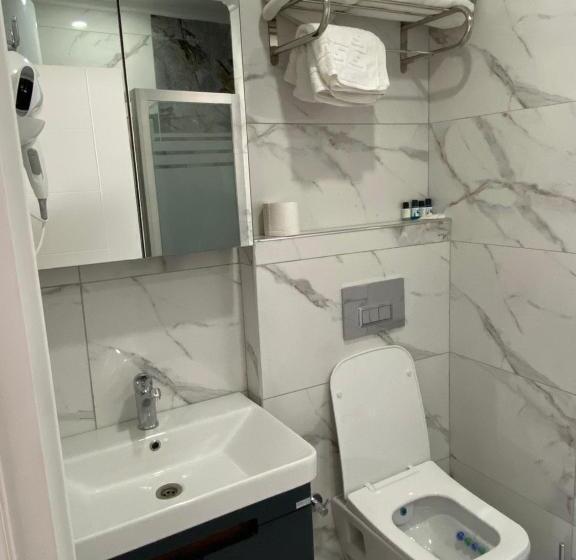 هتل Royal Homes 704