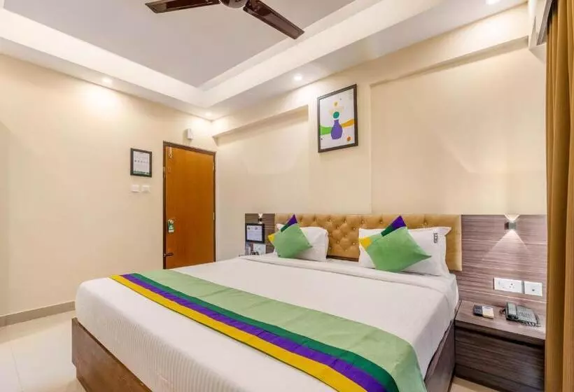 هتل Treebo Sky City Grand