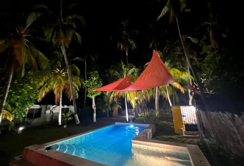 پانسیون Casa Pelícano