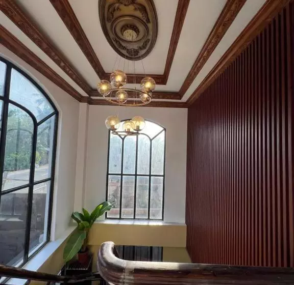 Majatalo Luxury Vacation House Oceanfront In Lila, Bohol