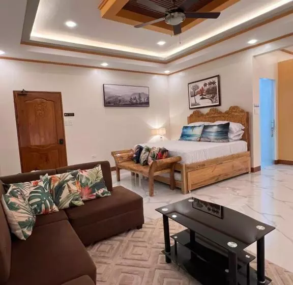 Majatalo Luxury Vacation House Oceanfront In Lila, Bohol