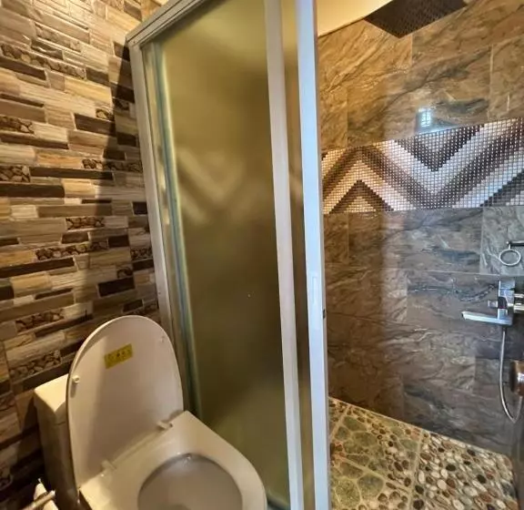 Majatalo Luxury Vacation House Oceanfront In Lila, Bohol