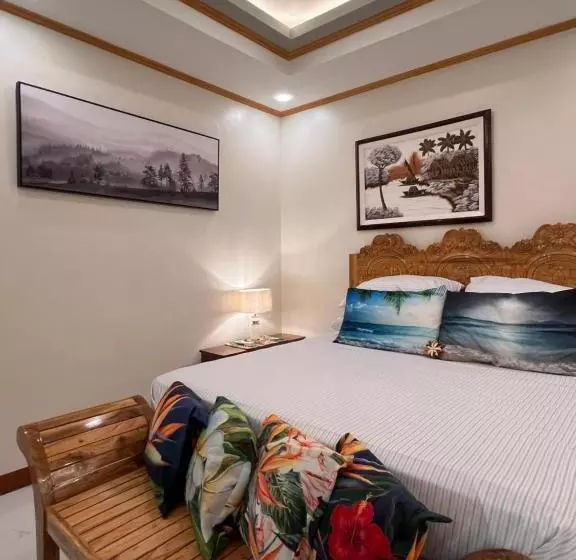 Majatalo Luxury Vacation House Oceanfront In Lila, Bohol