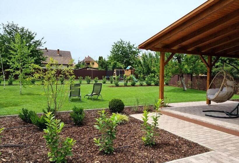 بنسيون Villa V53 Siófok