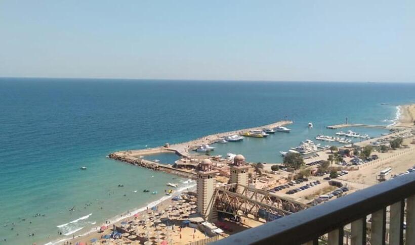 Private Chaleat At Porto Sukhna Sea View