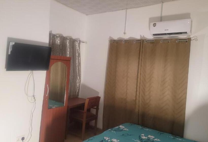 Assembly Hotel, Esiama