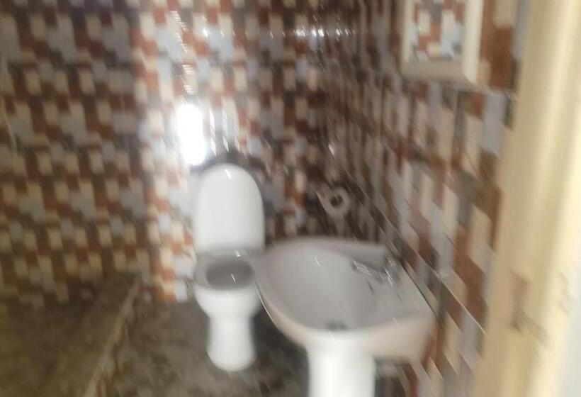 Assembly Hotel, Esiama