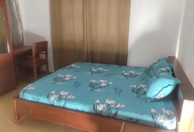 Assembly Hotel, Esiama