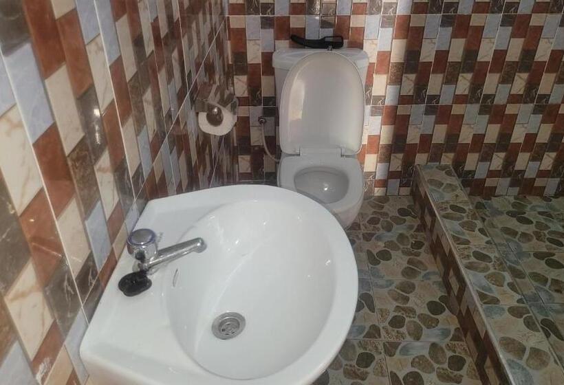 Assembly Hotel, Esiama