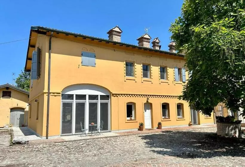 تختخواب و صبحانه Al Civico 73