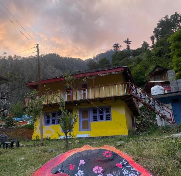 צימר Canvas And Coffee