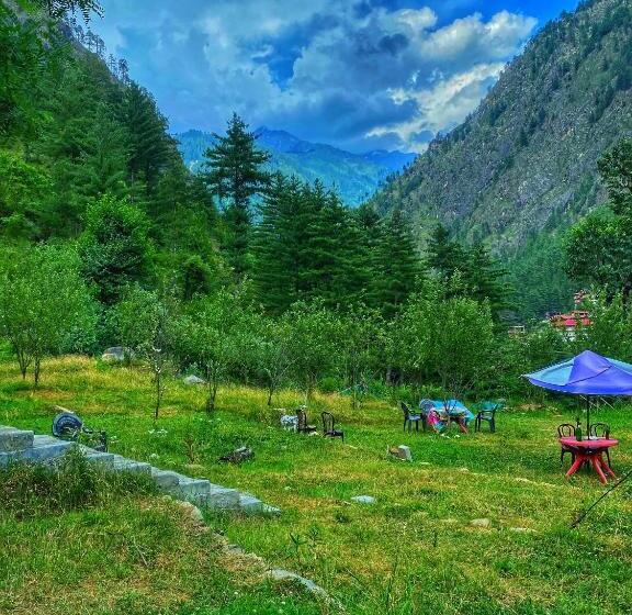 צימר Canvas And Coffee