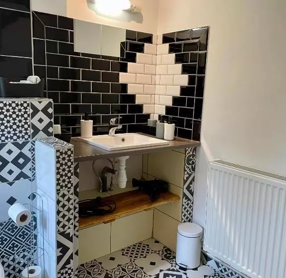 ベッドアンドブレックファースト Le Cardoué, Chambres D Hôtes Proche Du Puy Dufou