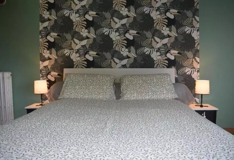 ベッドアンドブレックファースト Le Cardoué, Chambres D Hôtes Proche Du Puy Dufou