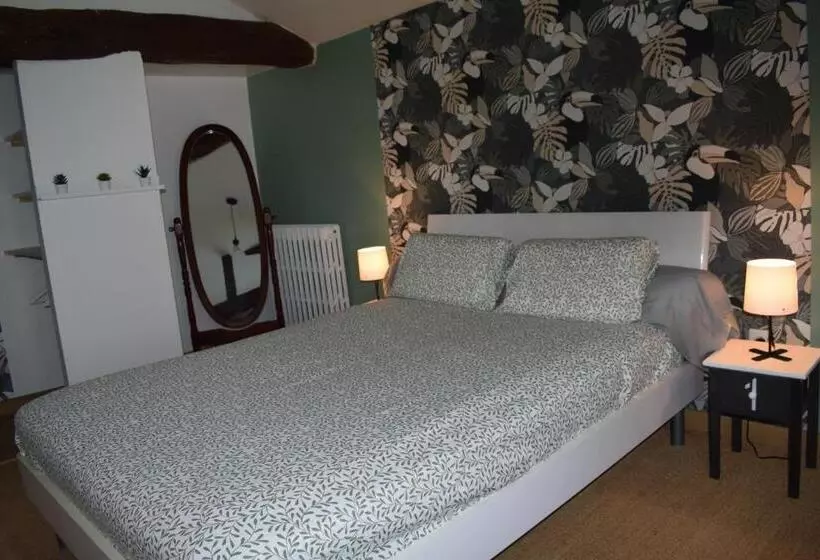 ベッドアンドブレックファースト Le Cardoué, Chambres D Hôtes Proche Du Puy Dufou