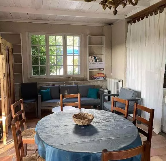 Aamiaismajoitus (B&B) Les Bertaulières