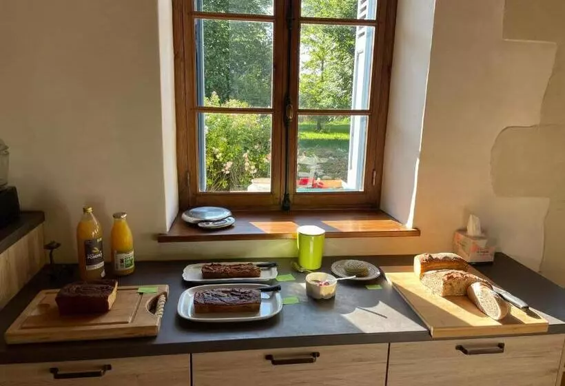 Aamiaismajoitus (B&B) Les Bertaulières