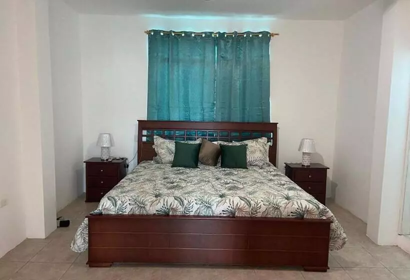Casa Bella Bed & Breakfast