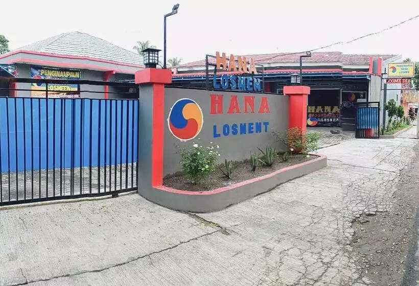 Hotelli Hana Losmen Redpartner