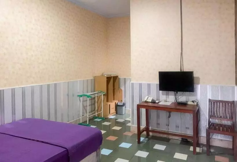 Hotelli Hana Losmen Redpartner