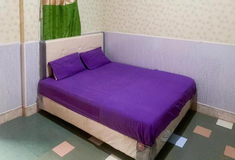 בית מלון כפרי Hana Losmen Redpartner