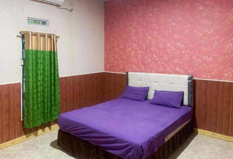 בית מלון כפרי Hana Losmen Redpartner