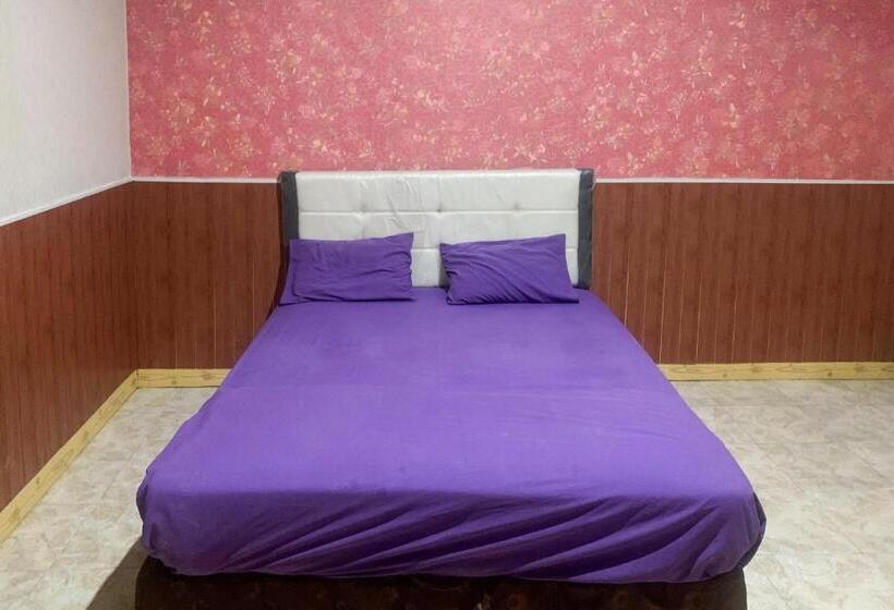 בית מלון כפרי Hana Losmen Redpartner