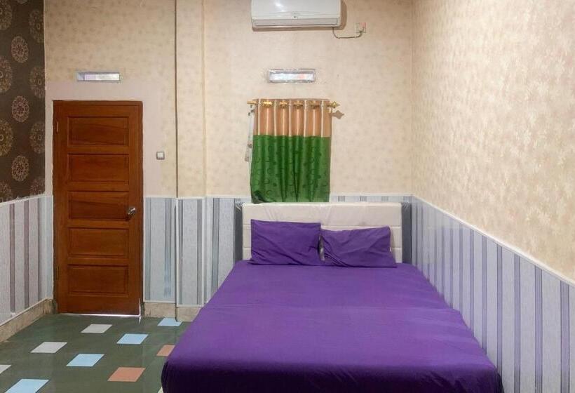 בית מלון כפרי Hana Losmen Redpartner