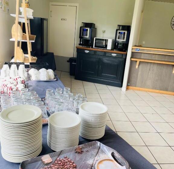 酒店 Hôtel La Petite Auberge