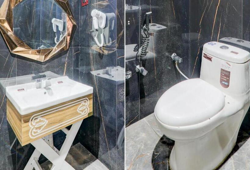 ホテル Oyo Sparrow Resort