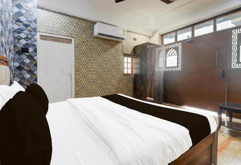 ホテル Oyo Sparrow Resort