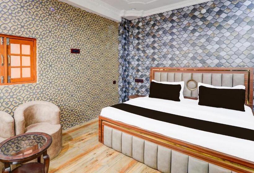 ホテル Oyo Sparrow Resort