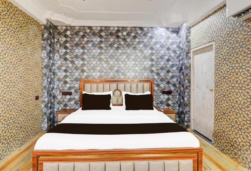 ホテル Oyo Sparrow Resort