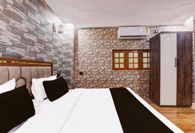 ホテル Oyo Sparrow Resort