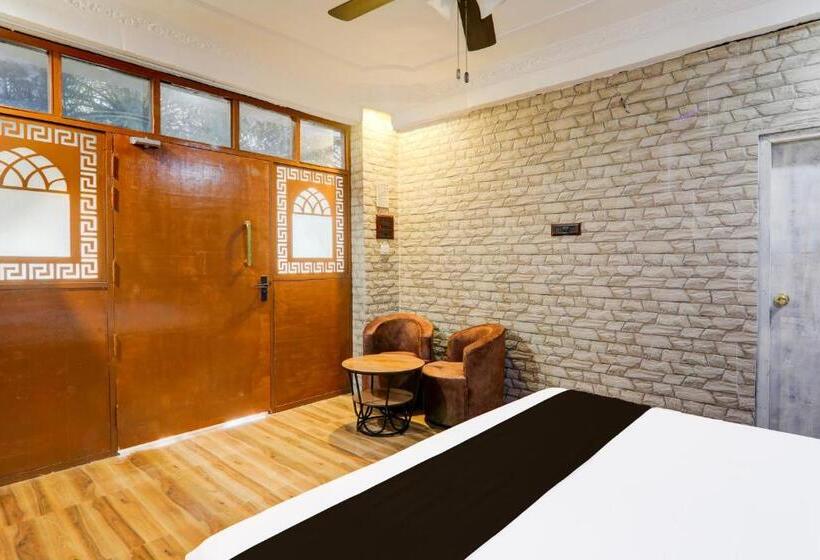 ホテル Oyo Sparrow Resort