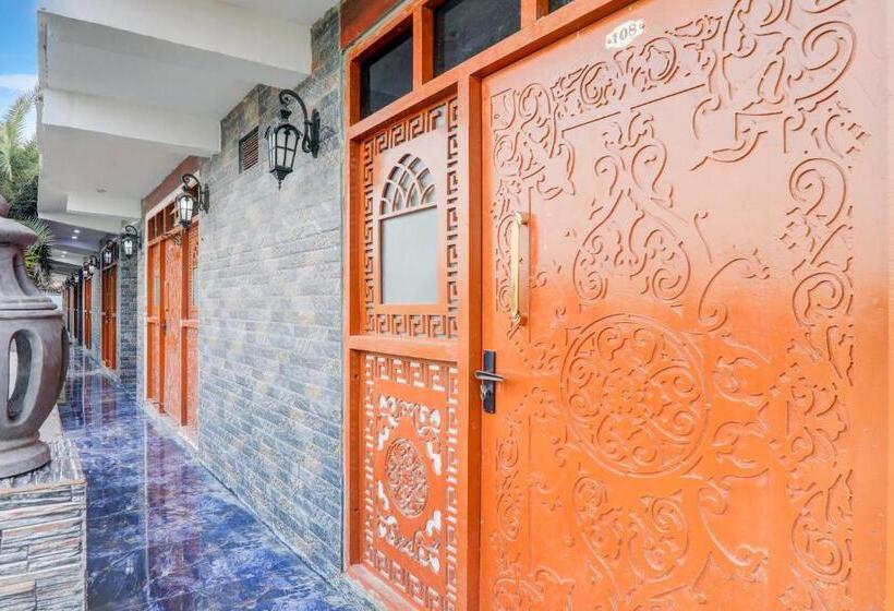 ホテル Oyo Sparrow Resort