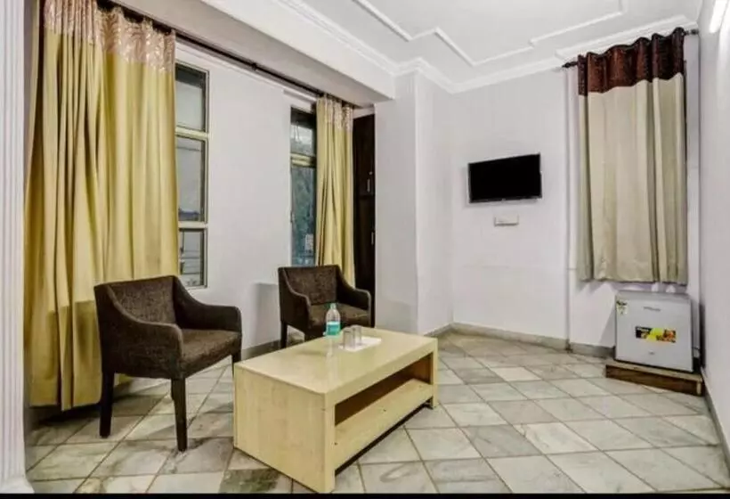 ホテル Rudra Residency