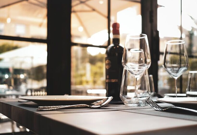 هتل Ruko Boutique