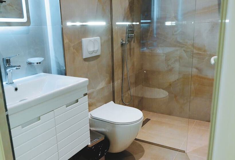 هتل Ruko Boutique