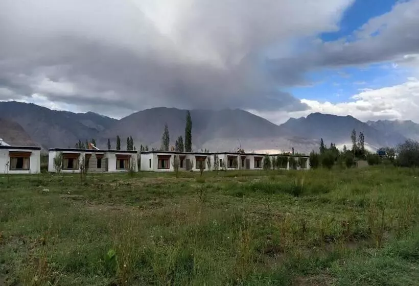 Hotel Sky View Resort