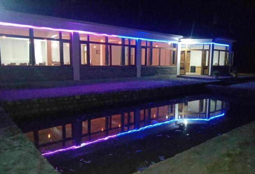 فندق Sky View Resort