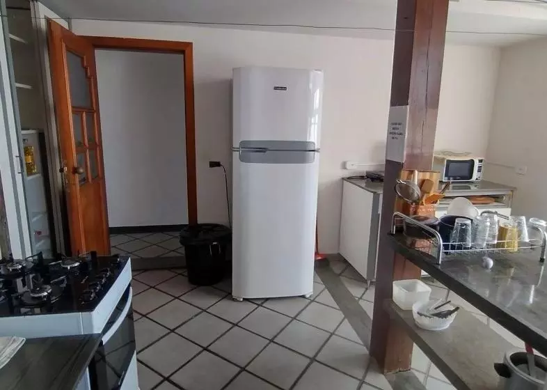 ホテル Suíte Disponível Em Hostel
